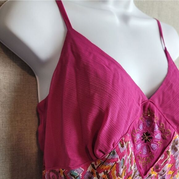 WORK TO WEEKEND Tank - Picture 3 of 9